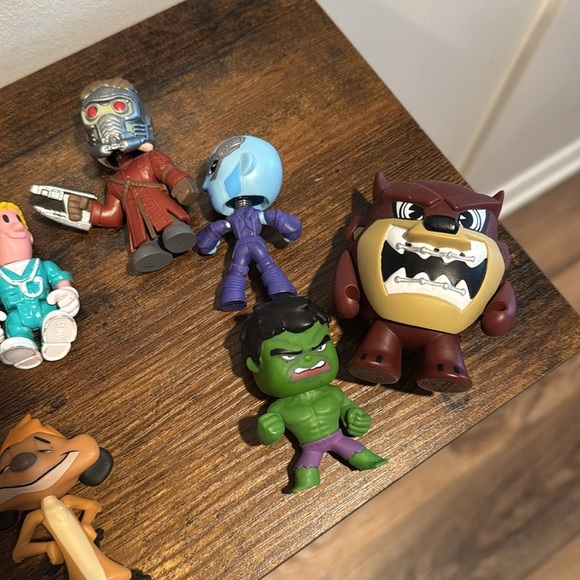 Random toy figure lot - 13 total figures - Picture 4 of 5
